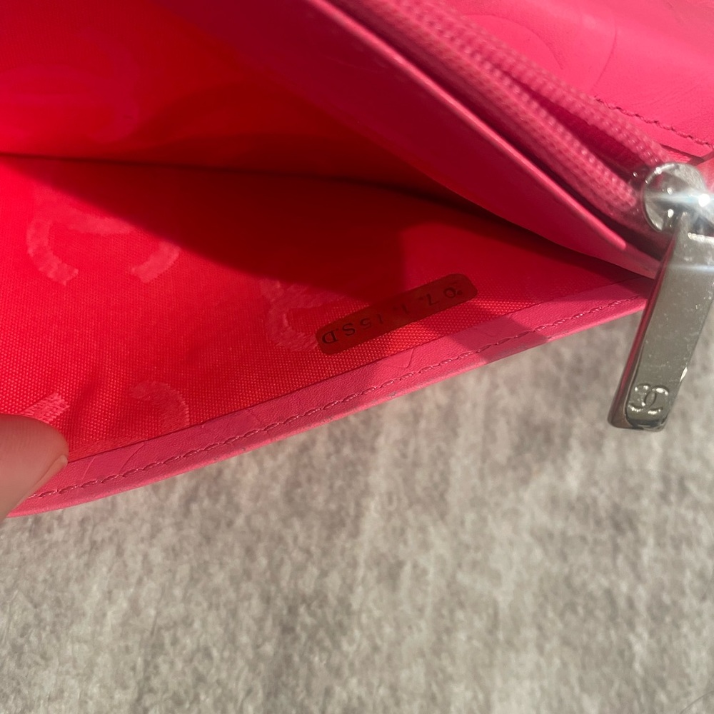 Chanel Cambon Wallet. Classic Black and Pink Interior Bi Fold Wallet - Picture 9 of 9